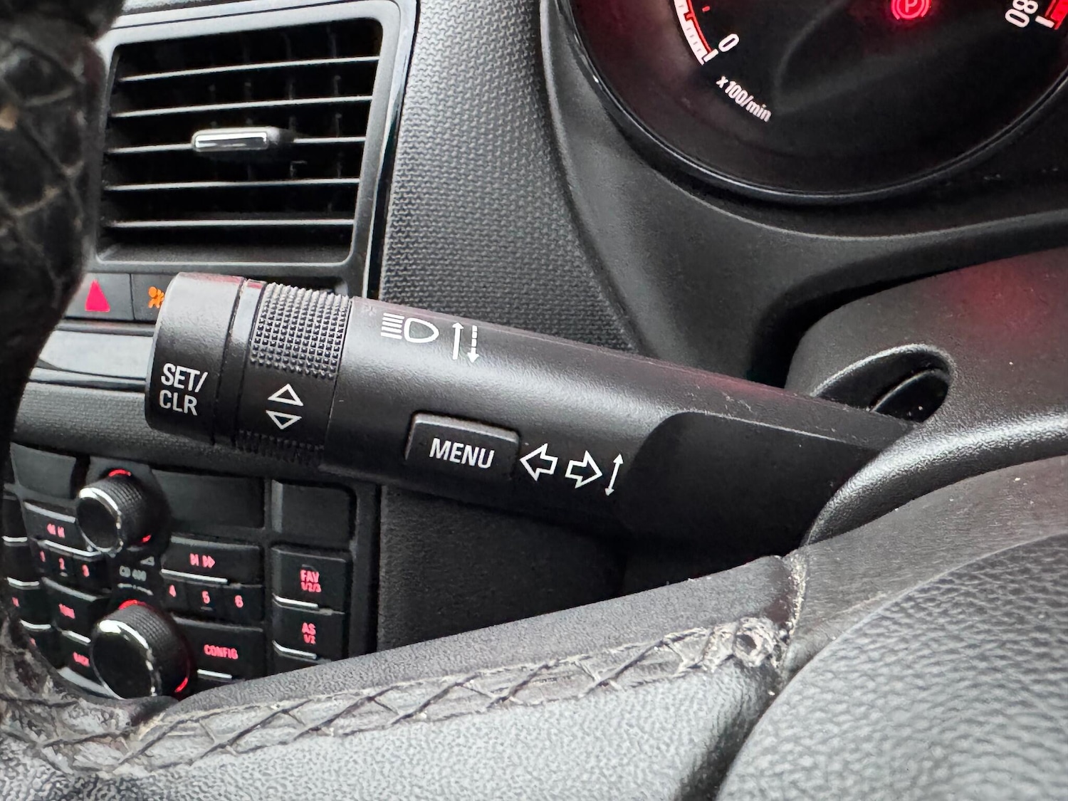 Used Vauxhall Meriva 2015 for sale - 76996165: Photo 29