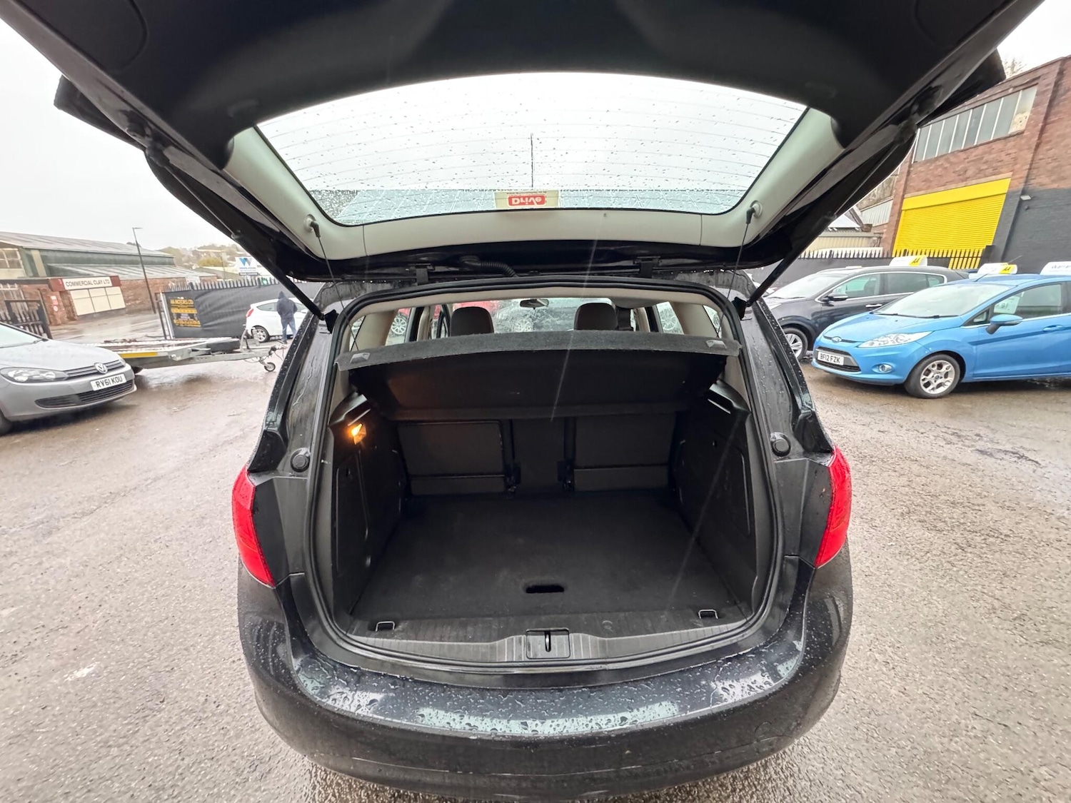 Used Vauxhall Meriva 2015 for sale - 76996165: Photo 52