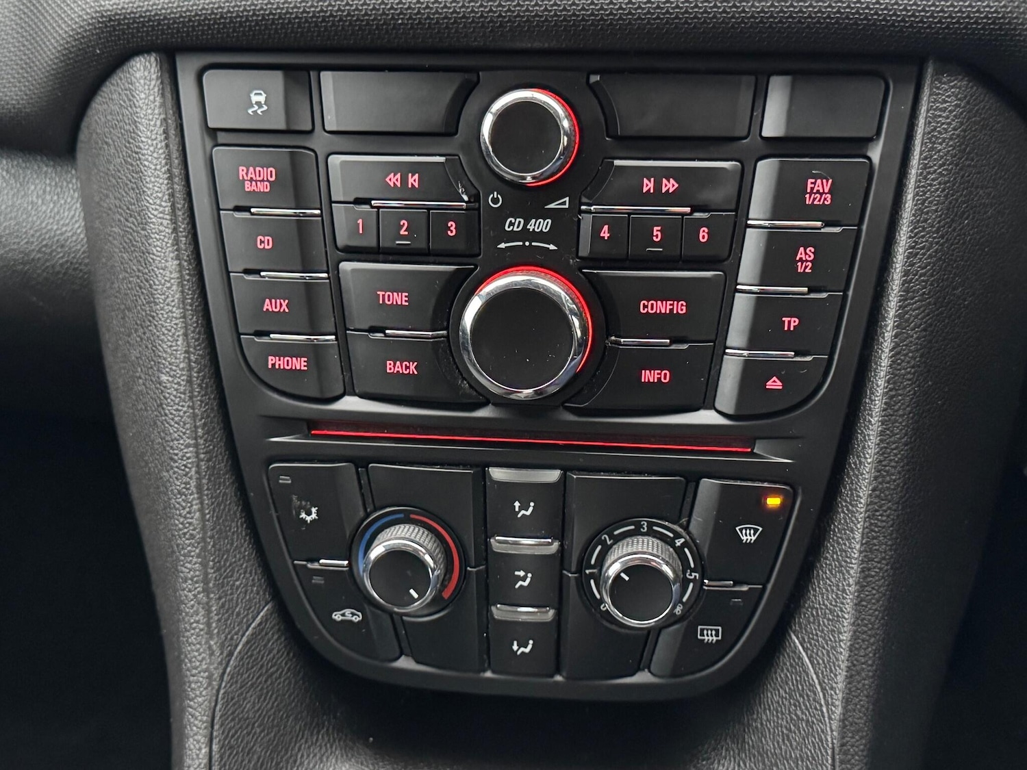 Used Vauxhall Meriva 2015 for sale - 76996165: Photo 64