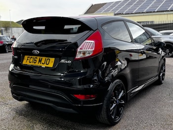 Used Ford Fiesta 2016 for sale - 76194037: Photo