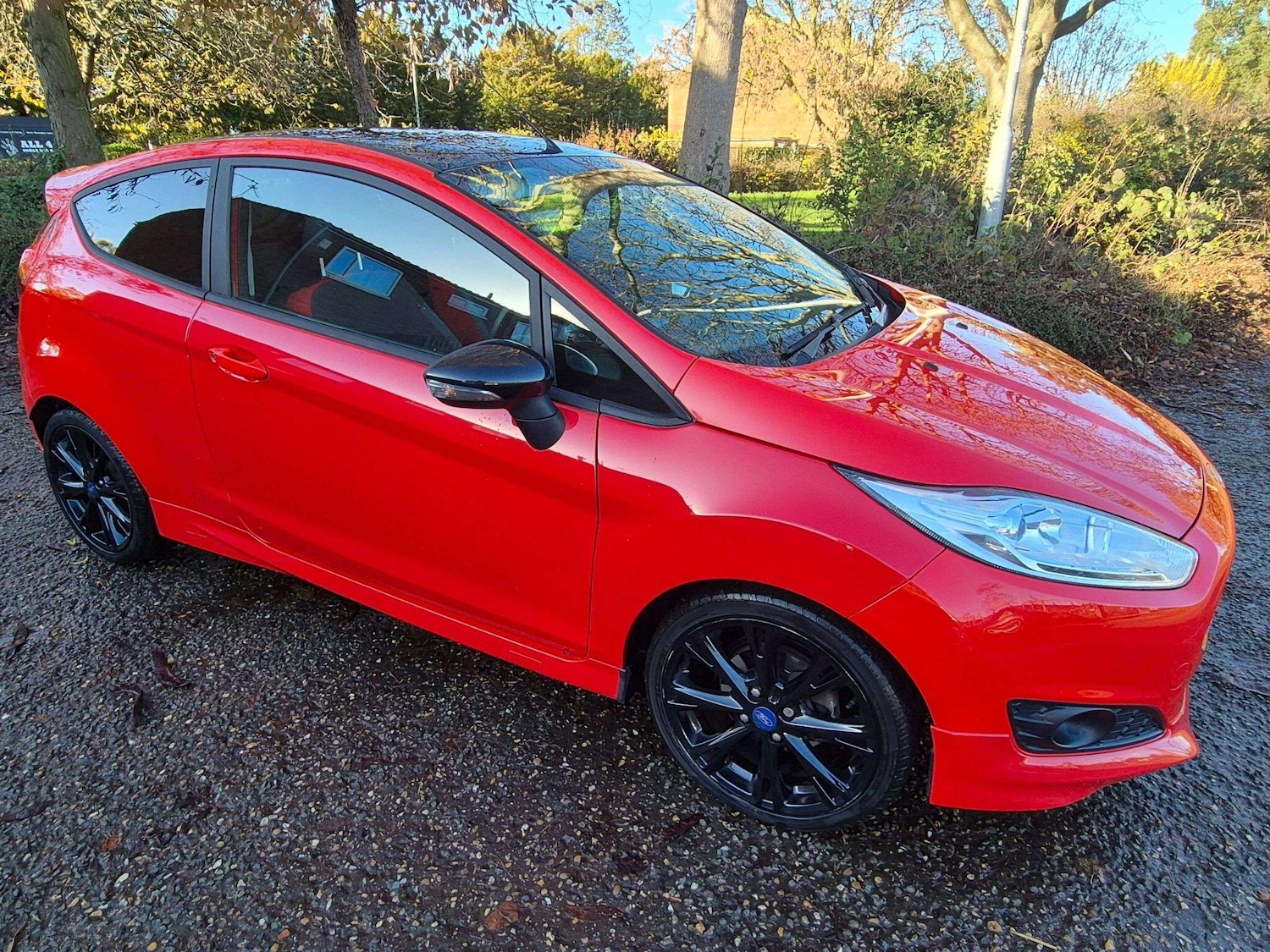 Used Ford Fiesta 2015 for sale - 76855848: Photo 1