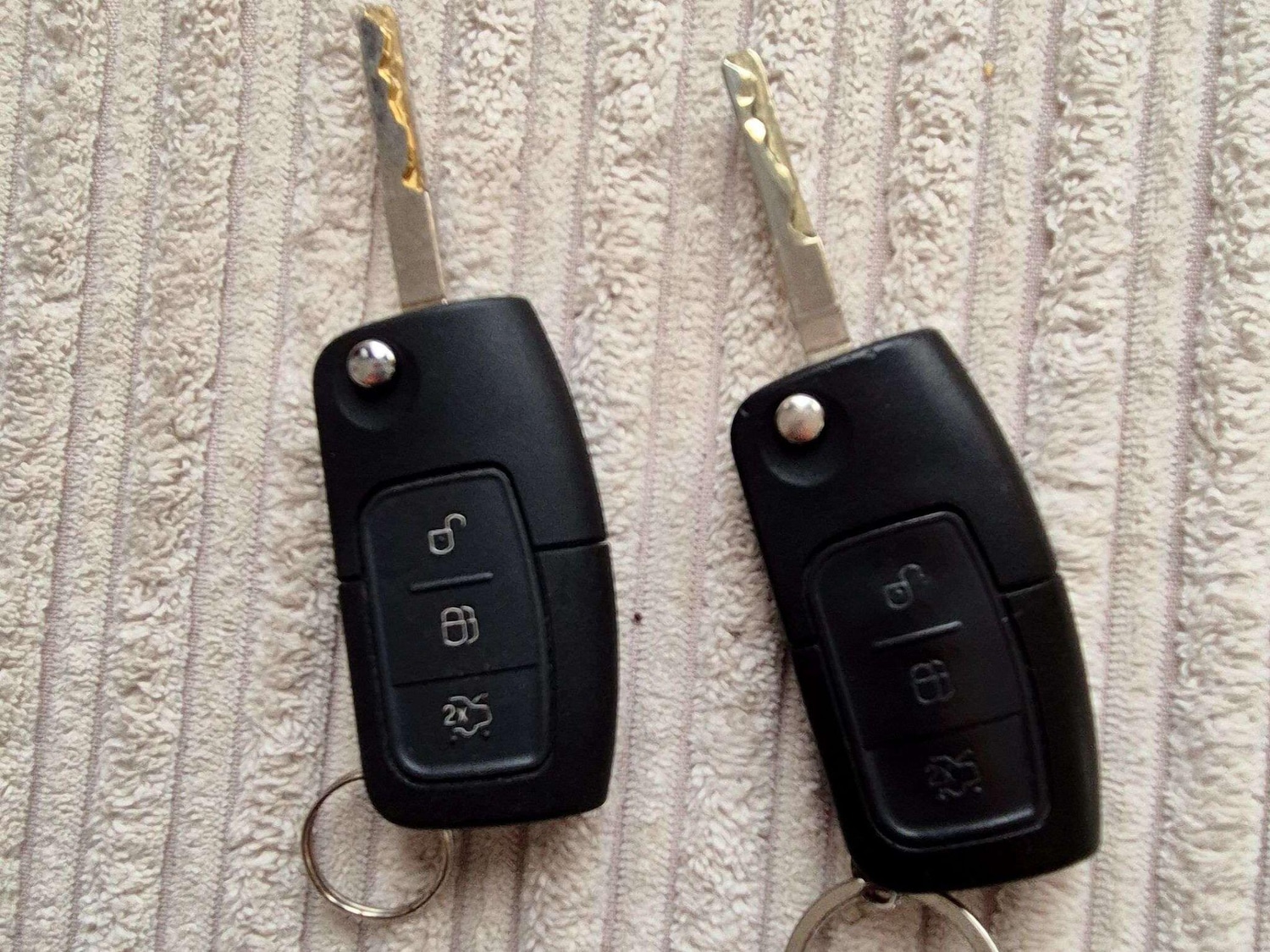 Used Ford Fiesta 2015 for sale - 76855848: Photo 12