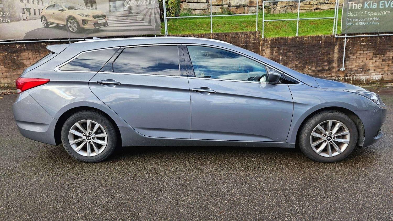 Used Hyundai i40 2018 for sale - 76408409: Photo 2