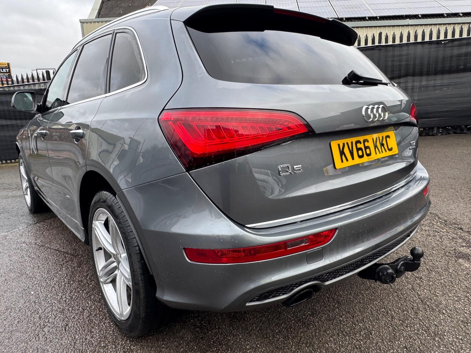 Used Audi Q5 2016 for sale - 76976645: Photo 69