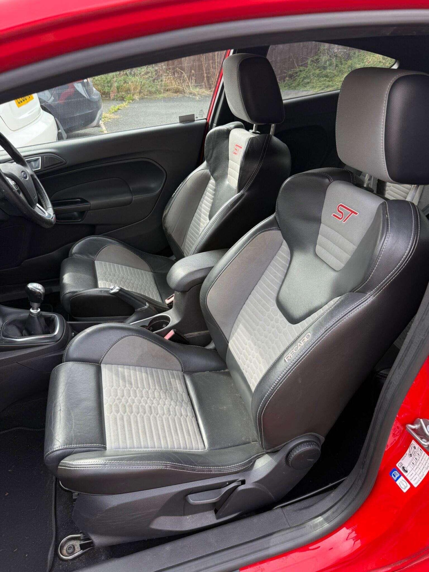 Used Ford Fiesta 2014 for sale - 76592704: Photo 6