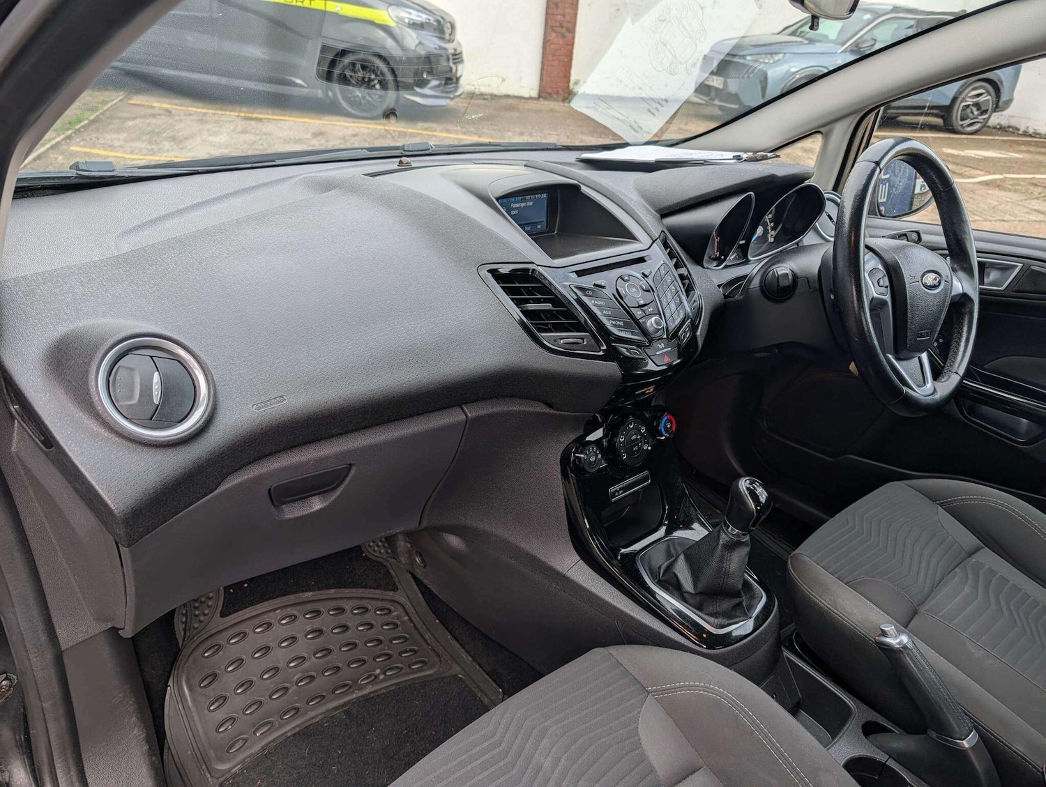 Used Ford Fiesta 2016 for sale - 76423098: Photo 4