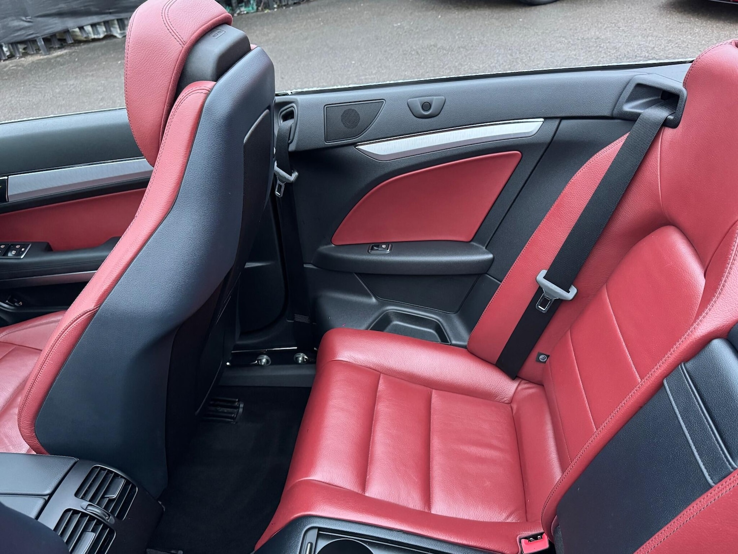 Used Mercedes-Benz E Class 2011 for sale - 76913888: Photo 23