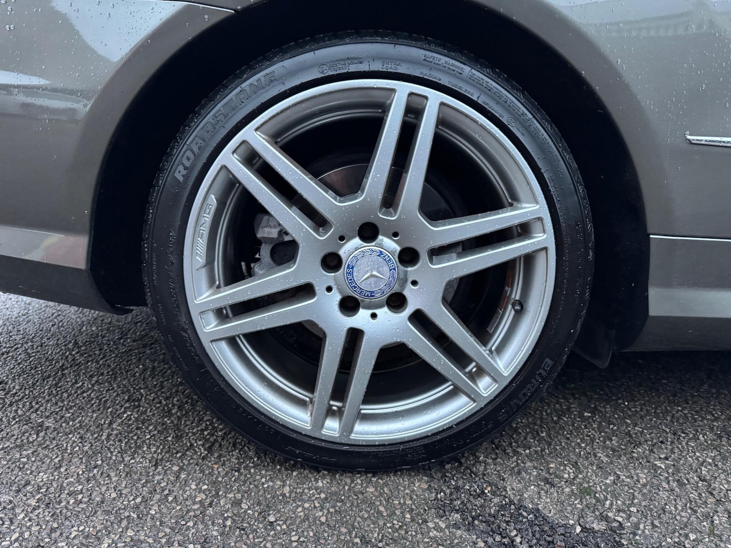 Used Mercedes-Benz E Class 2011 for sale - 76913888: Photo 37