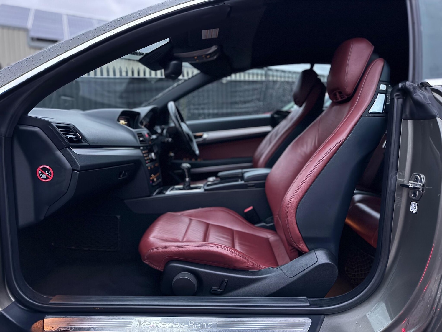 Used Mercedes-Benz E Class 2011 for sale - 76913888: Photo 44