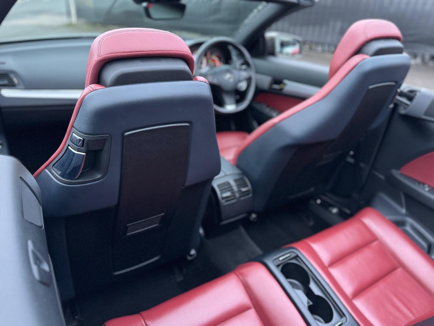 Used Mercedes-Benz E Class 2011 for sale - 76913888: Photo 57