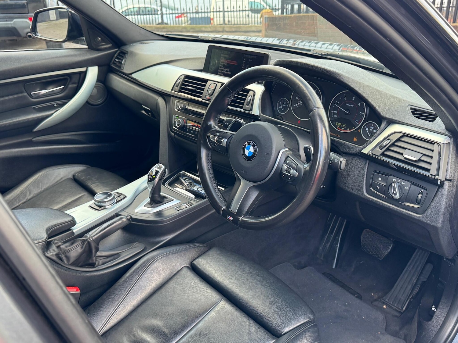 Used BMW 3 Series 2014 for sale - 76667353: Photo 45