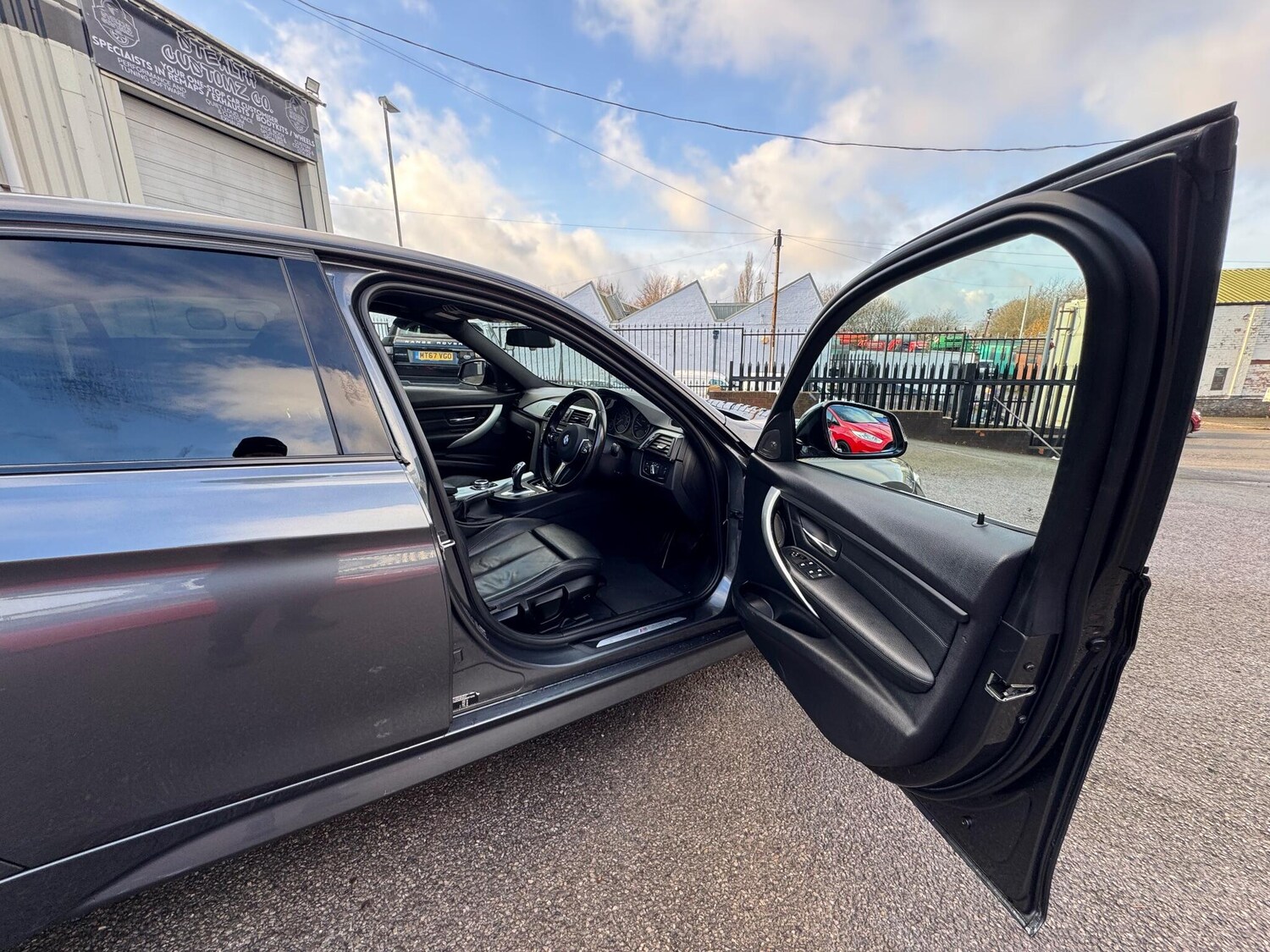 Used BMW 3 Series 2014 for sale - 76667353: Photo 46