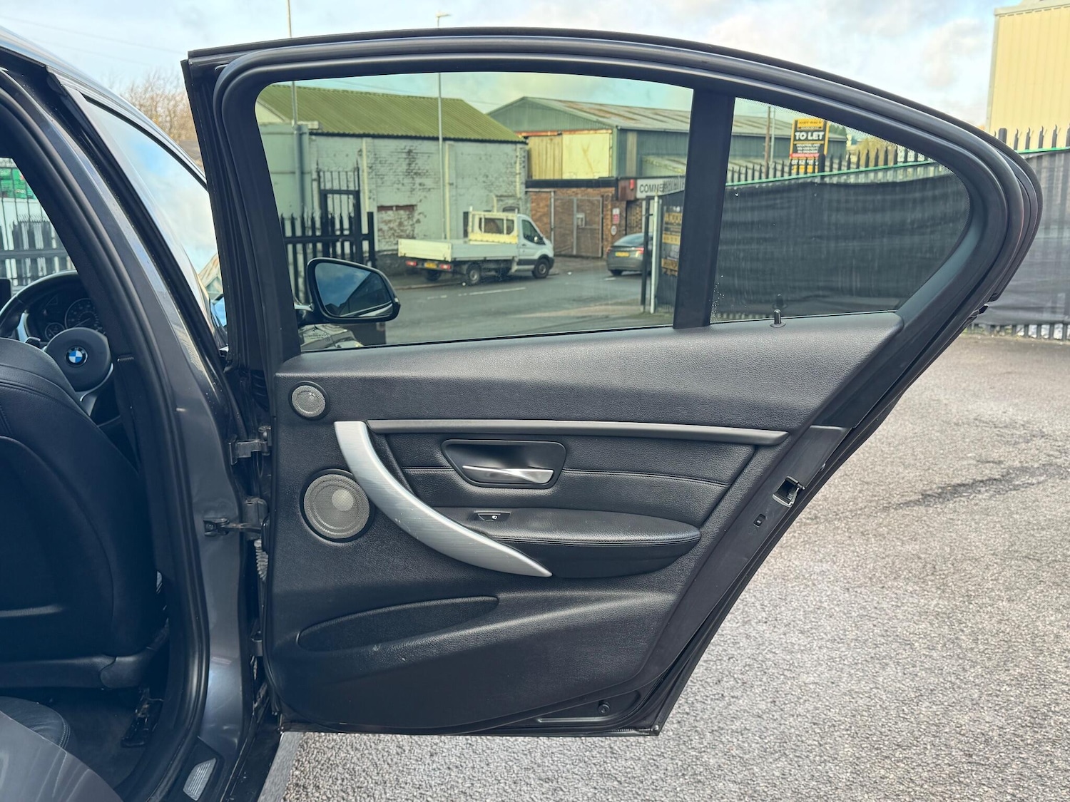 Used BMW 3 Series 2014 for sale - 76667353: Photo 51