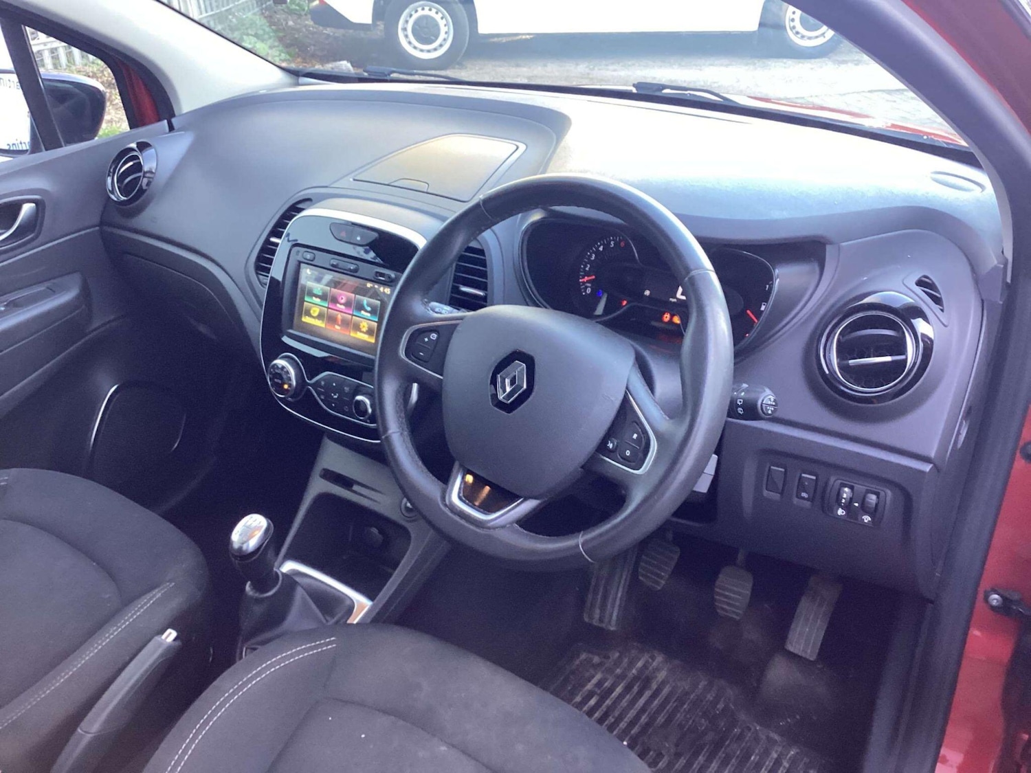 Used Renault Captur 2019 for sale - 78086322: Photo 25