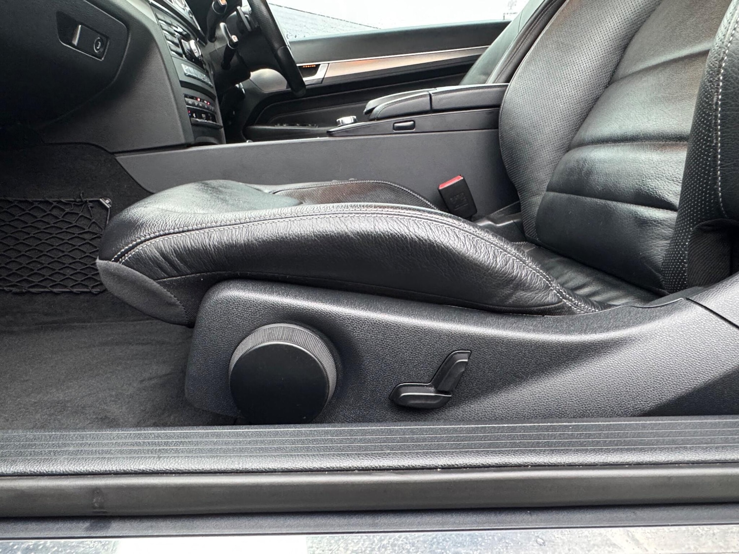 Used Mercedes-Benz E Class 2015 for sale - 77021112: Photo 29