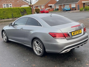 Used Mercedes-Benz E Class 2015 for sale - 77021112: Photo