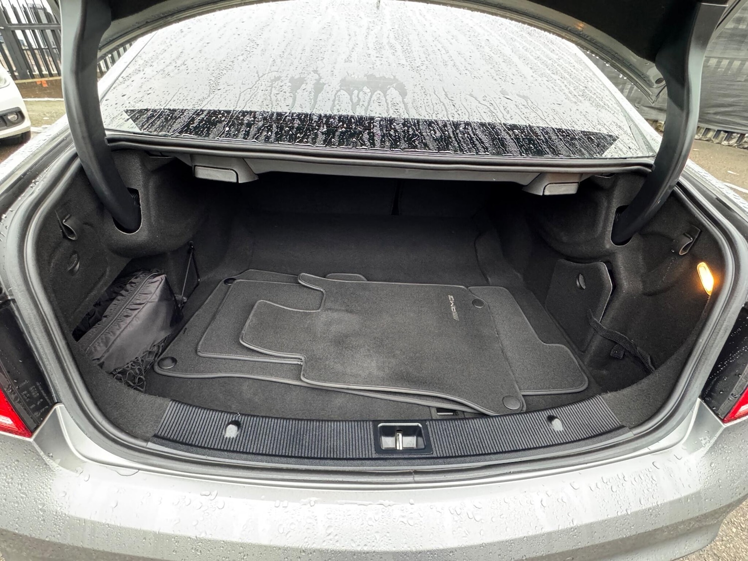 Used Mercedes-Benz E Class 2015 for sale - 77021112: Photo 63