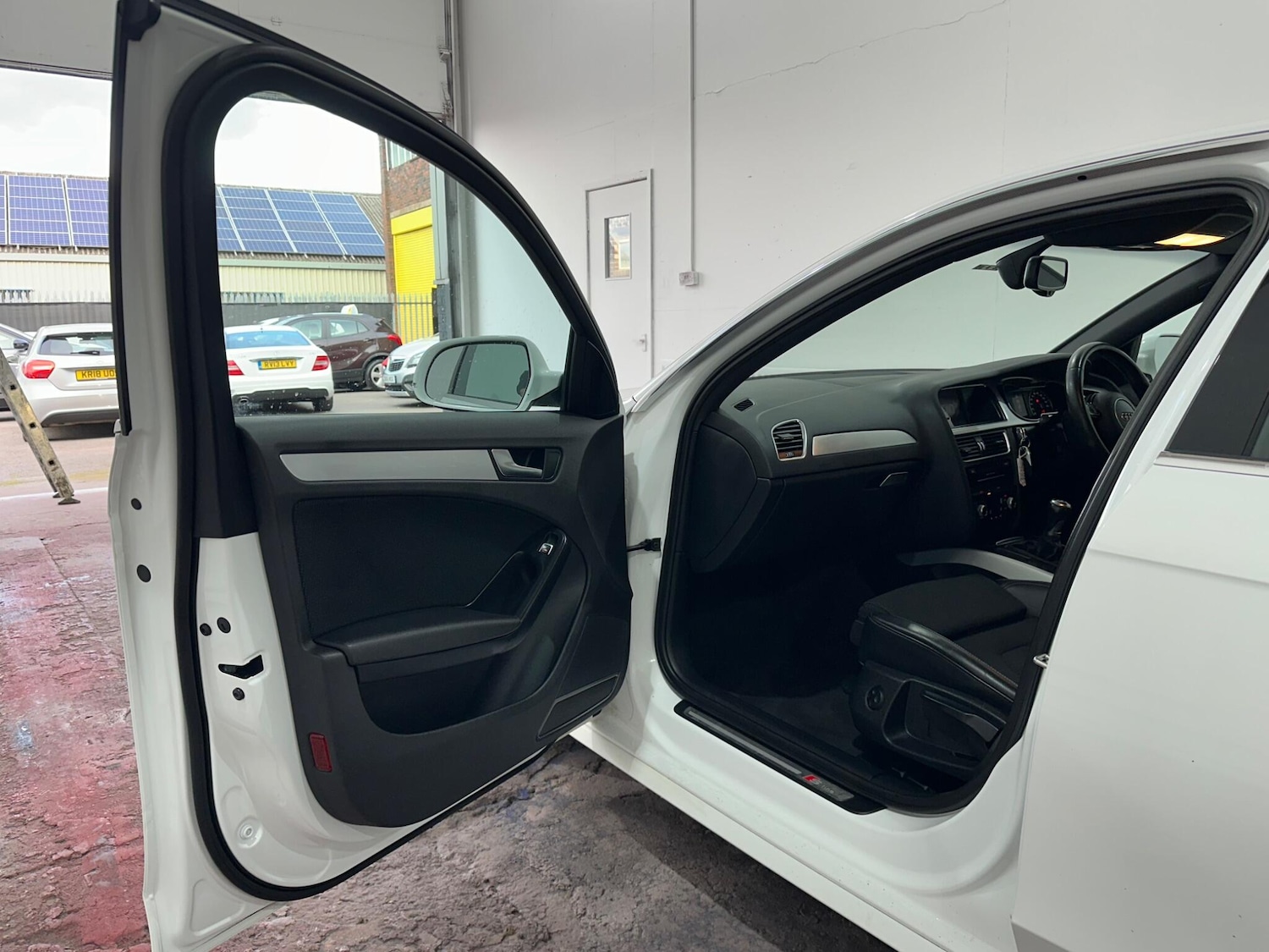 Used Audi A4 2015 for sale - 76194040: Photo 26