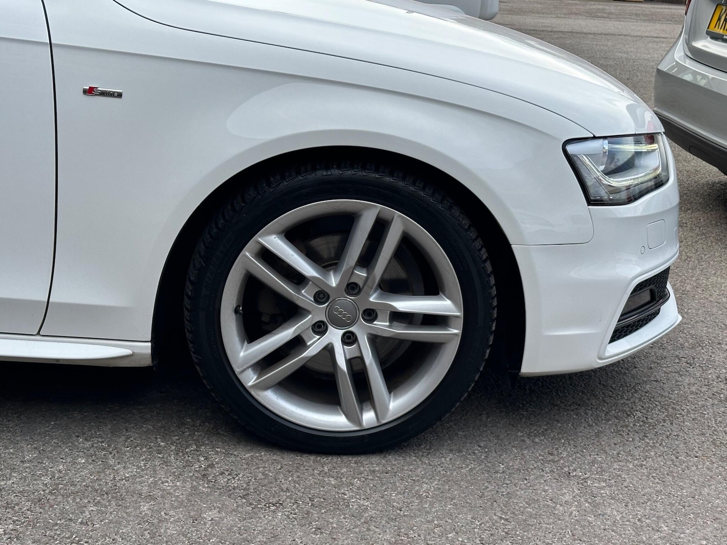 Used Audi A4 2015 for sale - 76194040: Photo 77