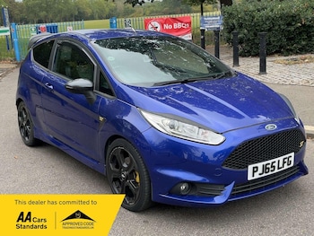 Used Ford Fiesta 2015 for sale - 76194049: Photo