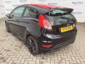 Used Ford Fiesta 2015 for sale - 77838679: Photo