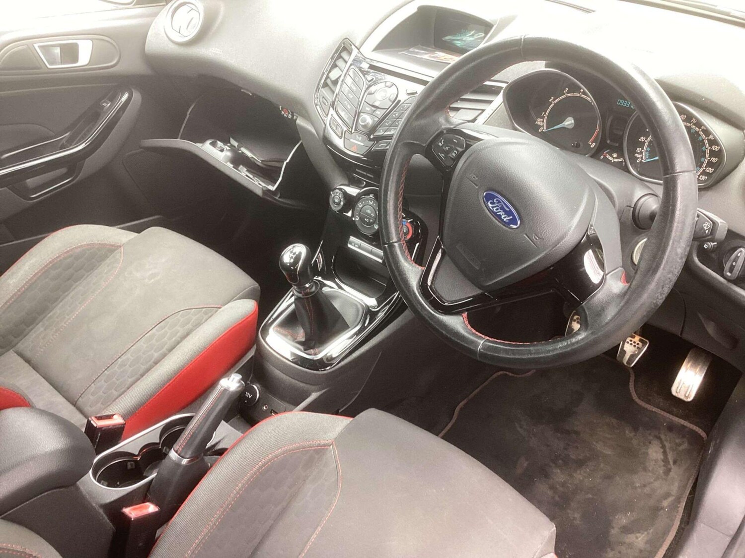 Used Ford Fiesta 2015 for sale - 77838679: Photo 7