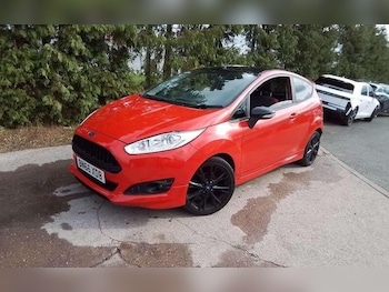 Used Ford Fiesta 2016 for sale - 76194033: Photo