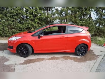 Used Ford Fiesta 2016 for sale - 76194033: Photo