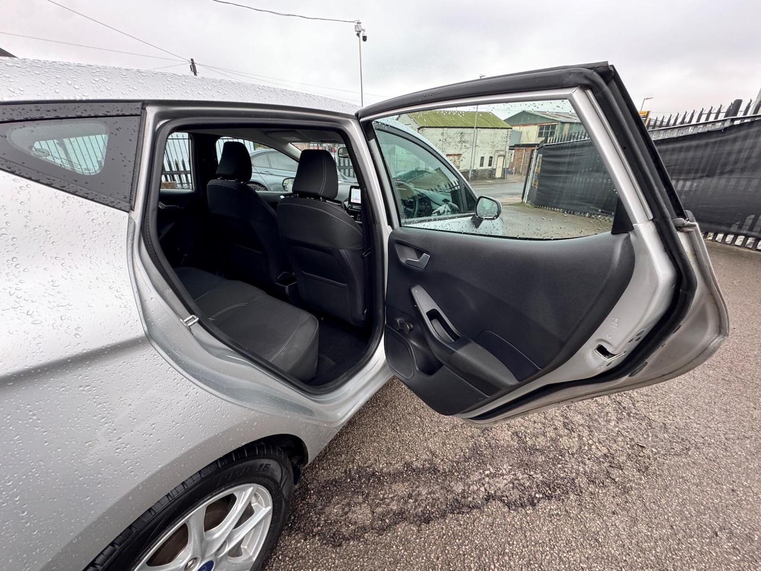 Used Ford Fiesta for sale - 77456049: Photo 25