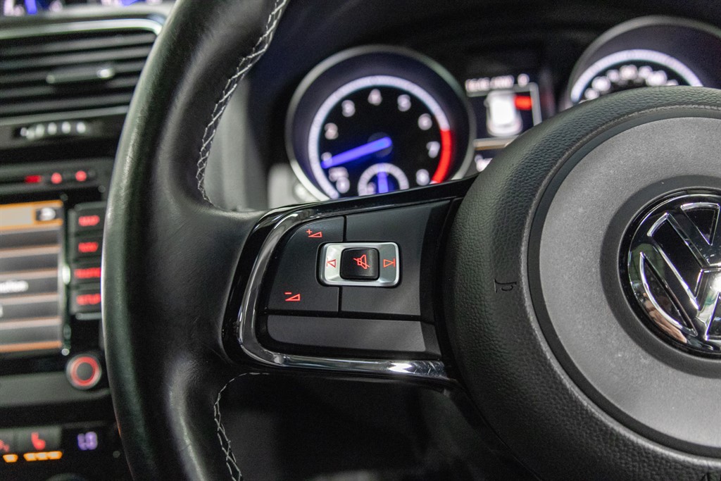 Used Volkswagen Scirocco 2014 for sale - 77740334: Photo 21