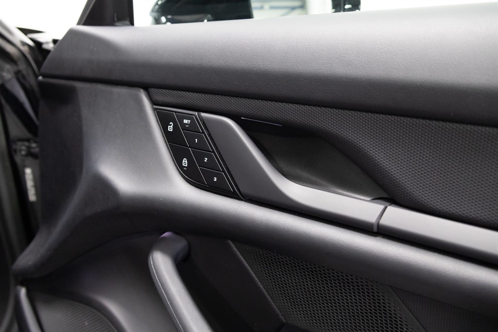 Used Porsche Taycan 2023 for sale - 77771522: Photo 13