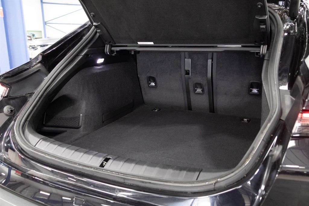 Used Porsche Taycan 2023 for sale - 77771522: Photo 8