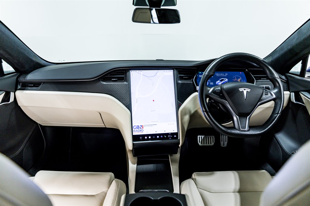 Used Tesla Model S 2020 for sale - 76355300: Photo 21