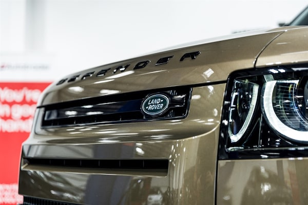 Used Land Rover Defender 2023 for sale - 75571727: Photo 17