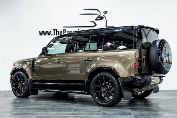 Used Land Rover Defender 2023 for sale - 75571727: Photo 2