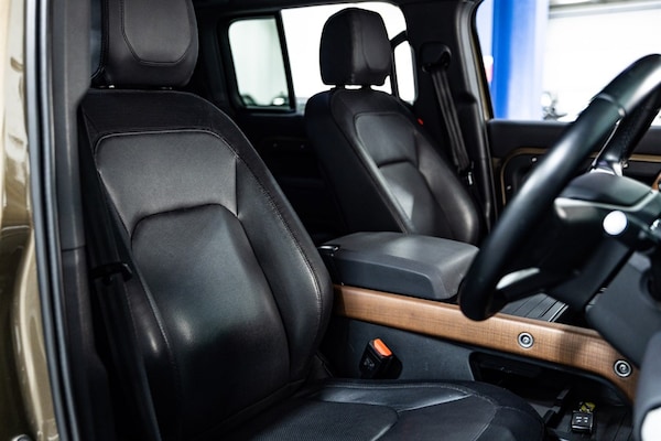 Used Land Rover Defender 2023 for sale - 75571727: Photo 45