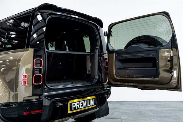 Used Land Rover Defender 2023 for sale - 75571727: Photo 48
