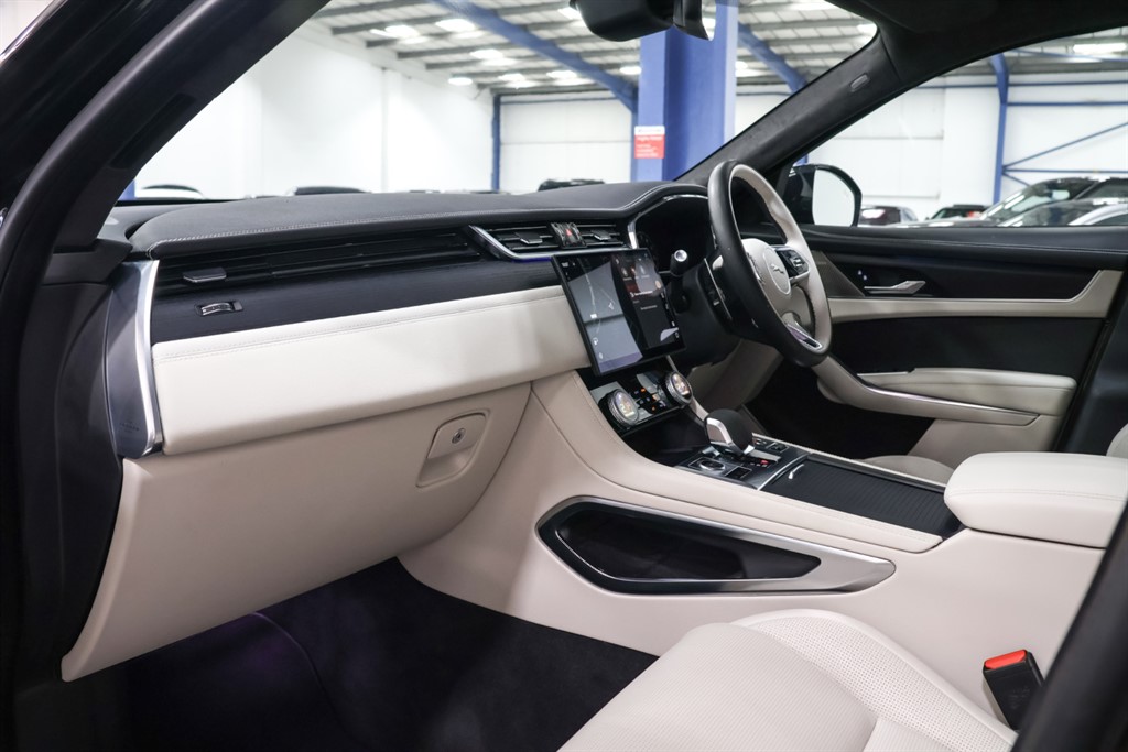 Used Jaguar F-Pace 2023 for sale - 76003805: Photo 10