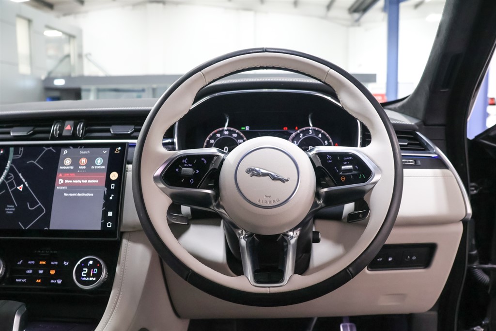 Used Jaguar F-Pace 2023 for sale - 76003805: Photo 11