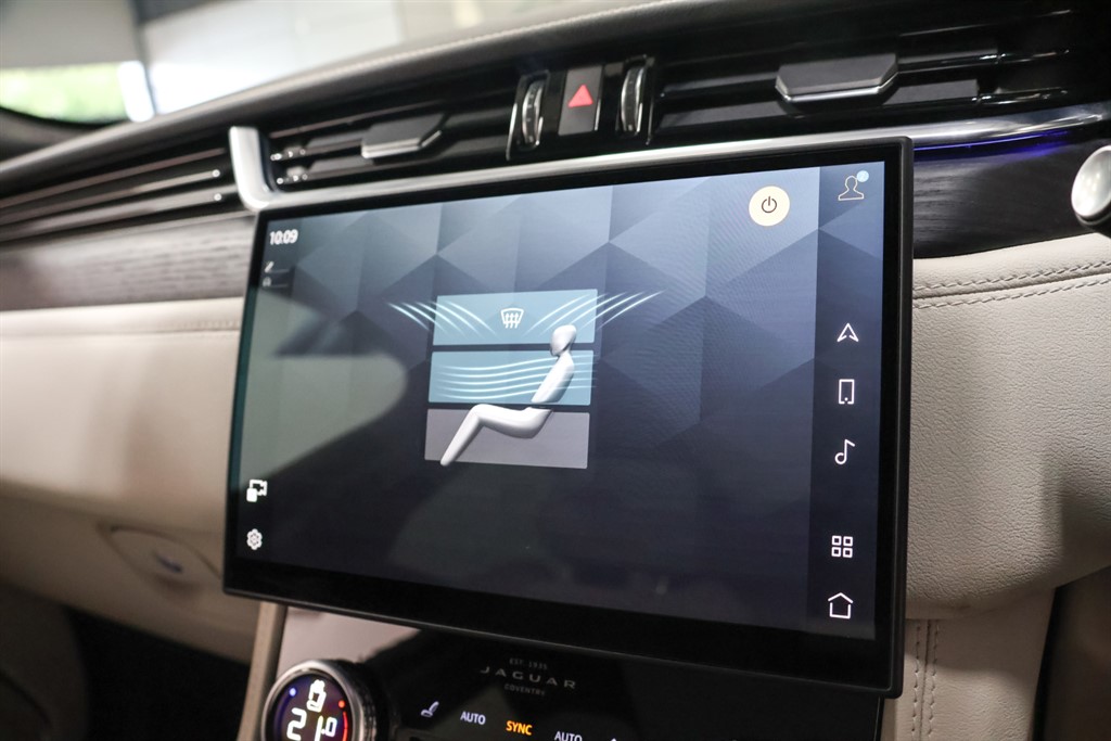 Used Jaguar F-Pace 2023 for sale - 76003805: Photo 17