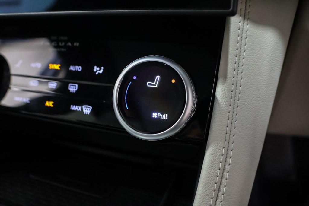 Used Jaguar F-Pace 2023 for sale - 76003805: Photo 30