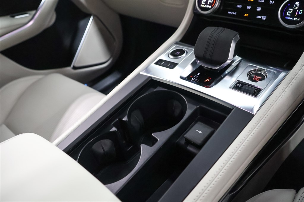 Used Jaguar F-Pace 2023 for sale - 76003805: Photo 33