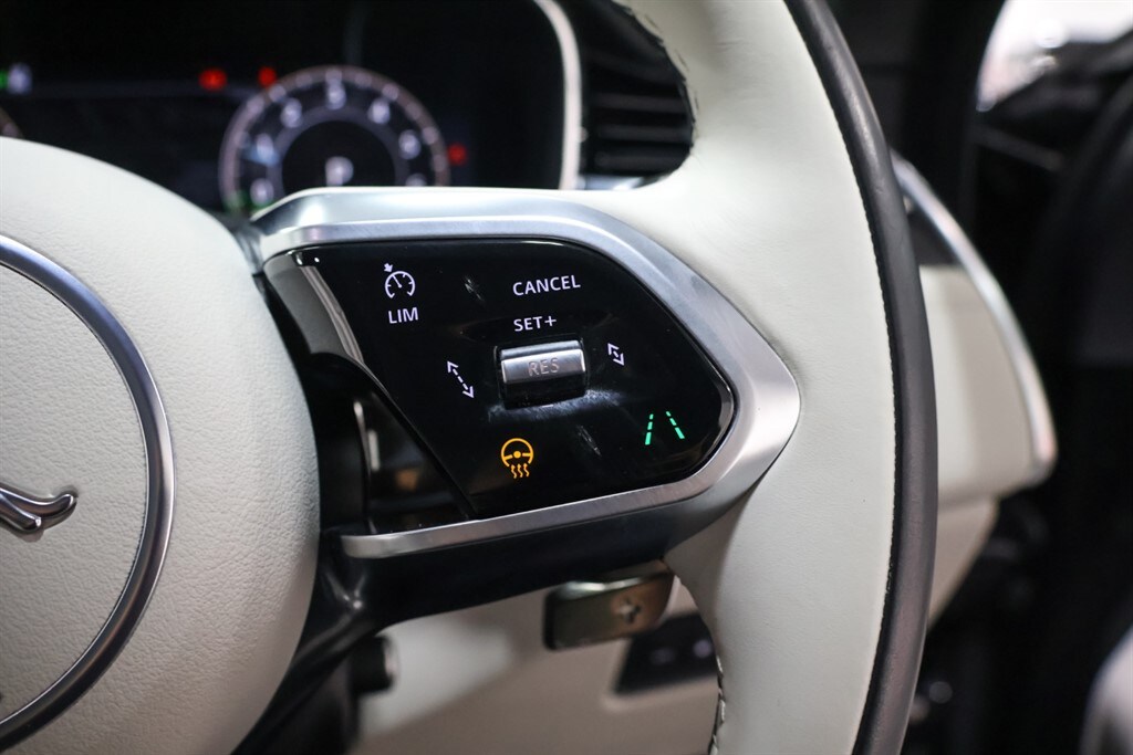 Used Jaguar F-Pace 2023 for sale - 76003805: Photo 35