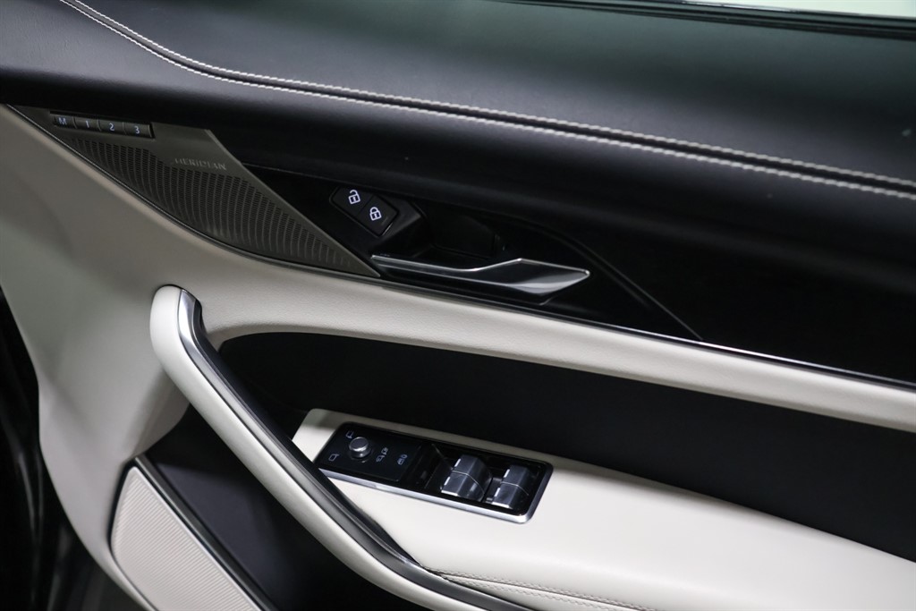 Used Jaguar F-Pace 2023 for sale - 76003805: Photo 38