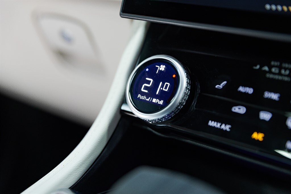 Used Jaguar F-Pace 2023 for sale - 76003805: Photo 48