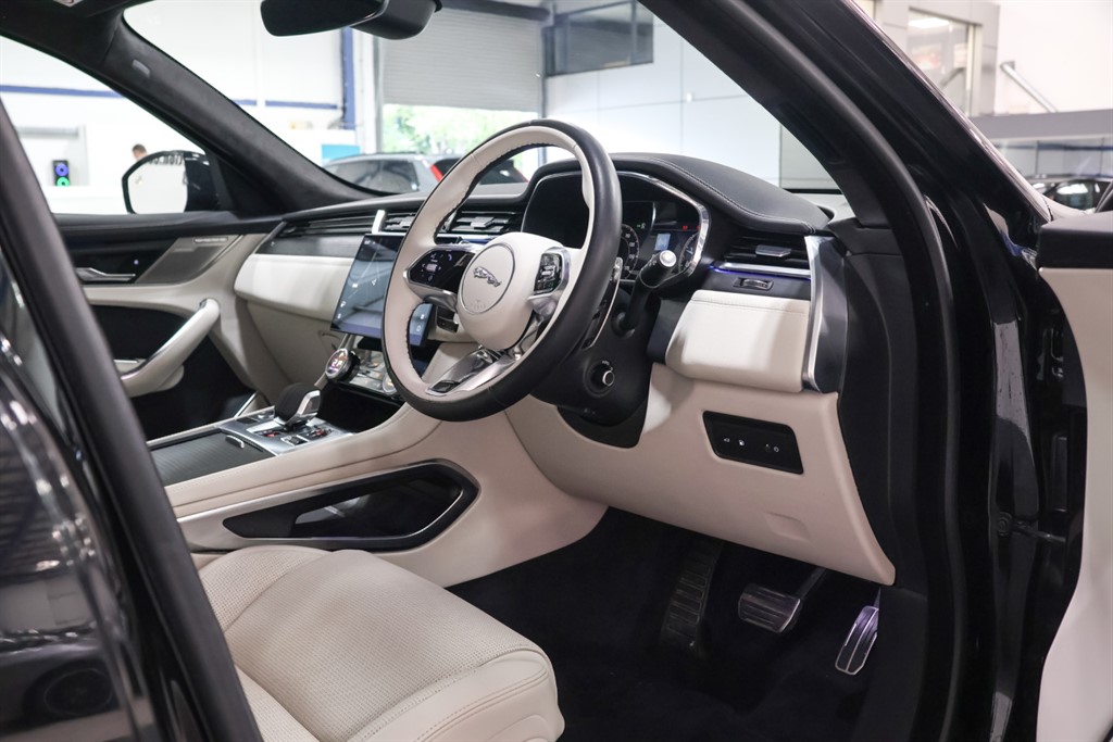 Used Jaguar F-Pace 2023 for sale - 76003805: Photo 9