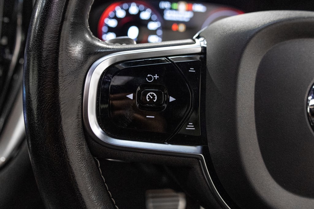 Used Volvo XC60 2020 for sale - 78074697: Photo 32