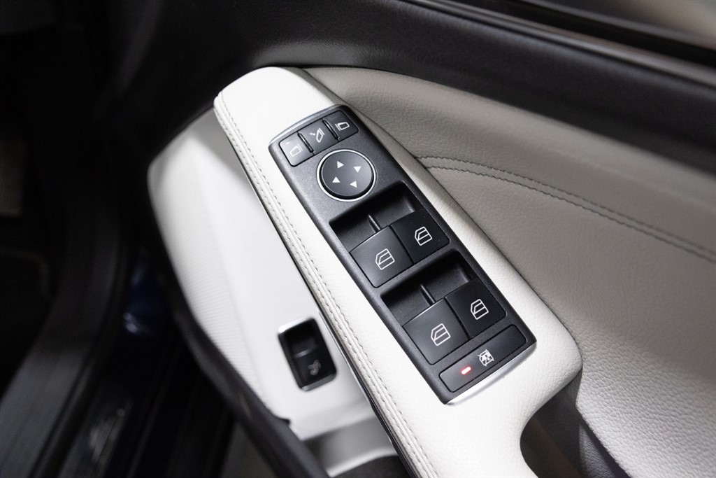 Used Mercedes-Benz GLA 2018 for sale - 77856008: Photo 33