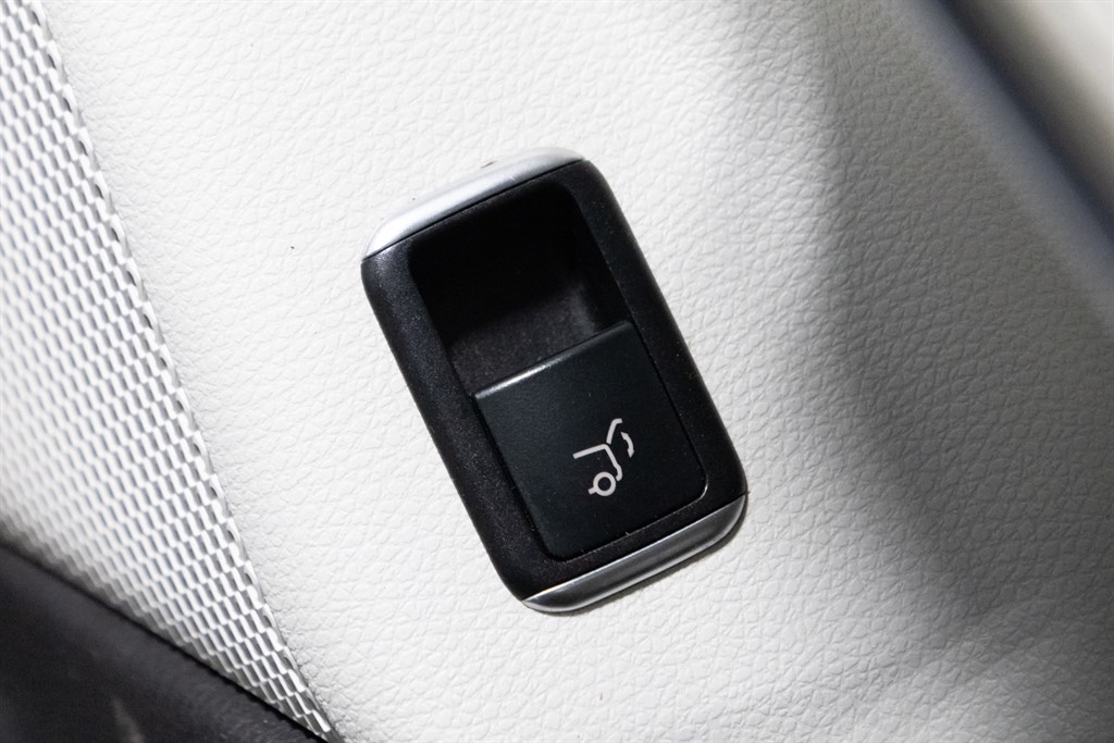 Used Mercedes-Benz GLA 2018 for sale - 77856008: Photo 34