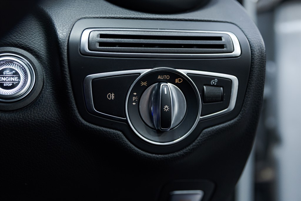 Used Mercedes-Benz C Class 2020 for sale - 76615892: Photo 33